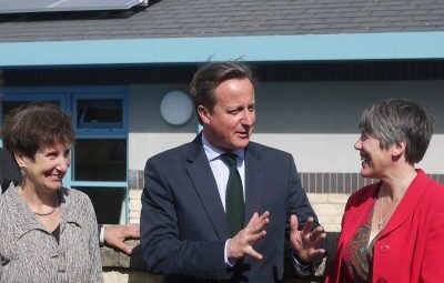 David Cameron launches solar panels on the rooftop of Eynsham School, owned and managed by Low Carbon Hub