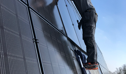 Installing solar panels on Kirtlington Village Hall